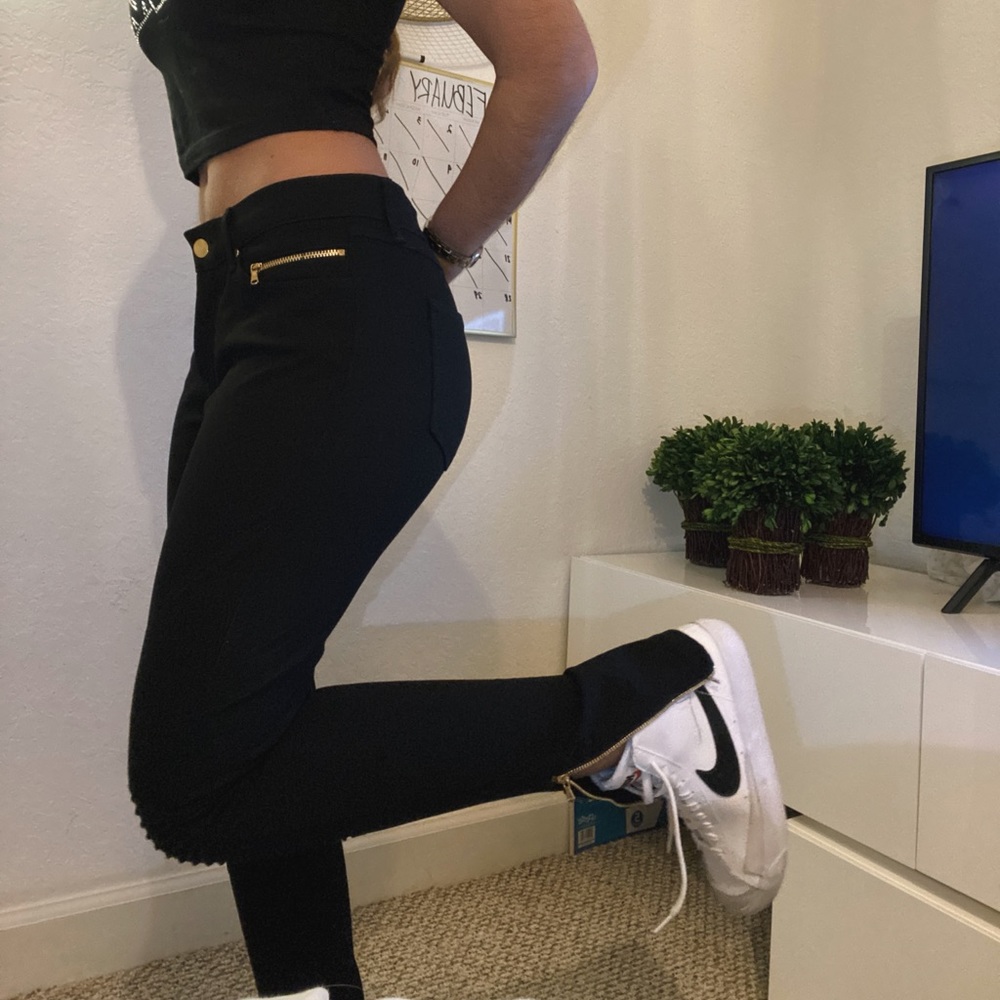2000s Low Rise Jeans 🖤
